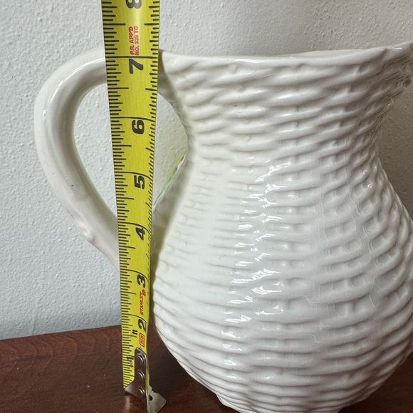 Vintage Italian ceramic trompe l'oeil lemon wicker pitcher - Picture 8 of 11